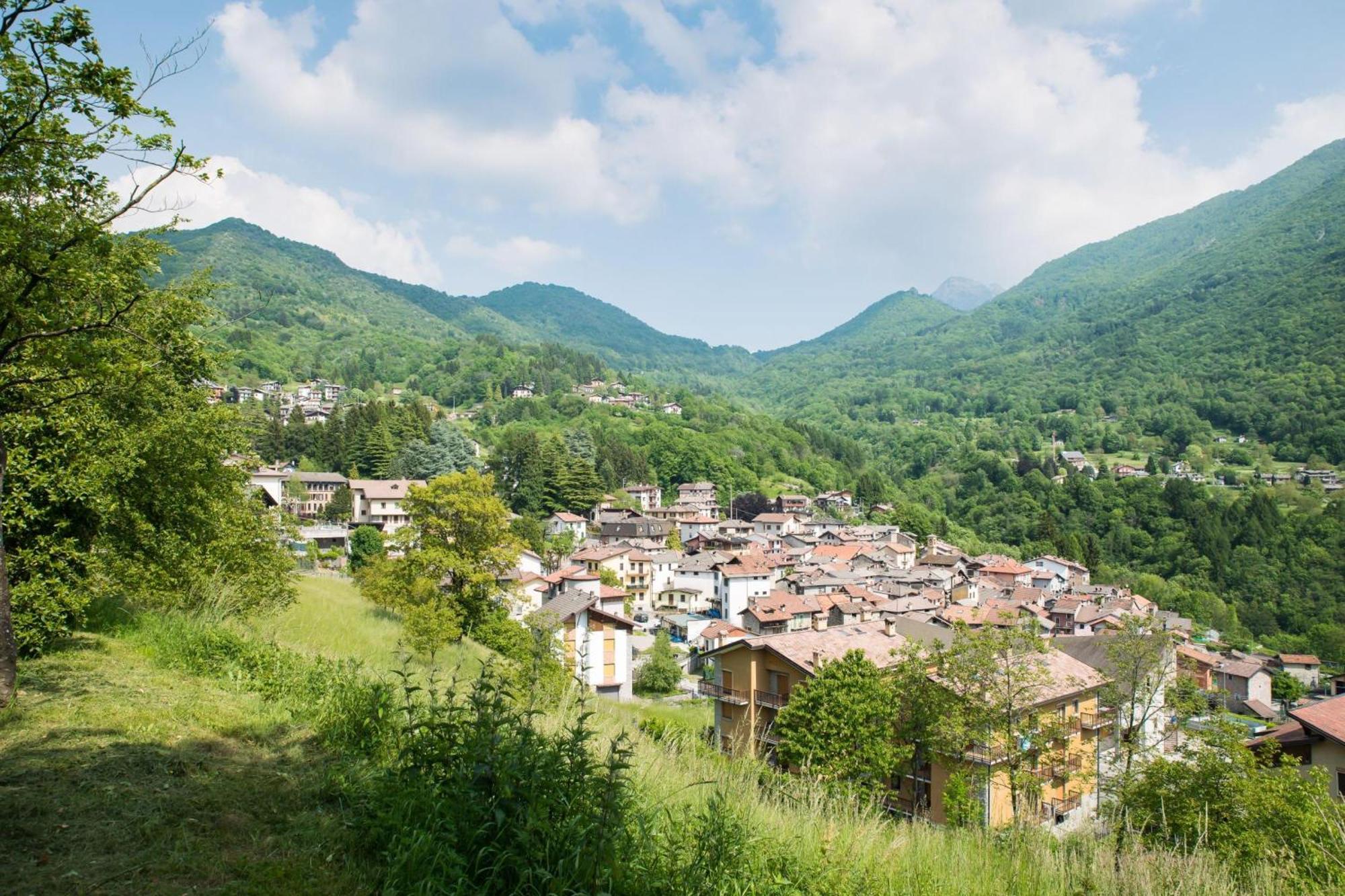 Villa Casa Busso Esino Lario Exterior foto