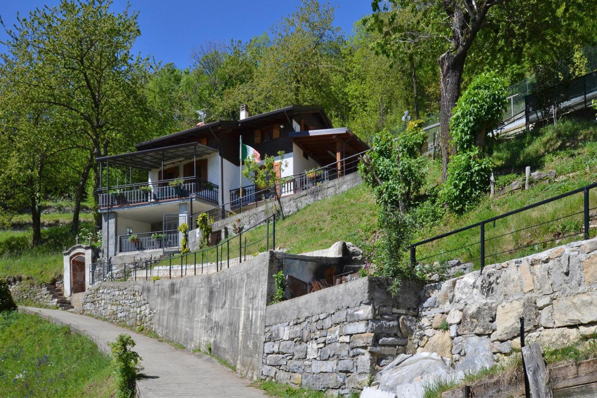 Villa Casa Busso Esino Lario Exterior foto