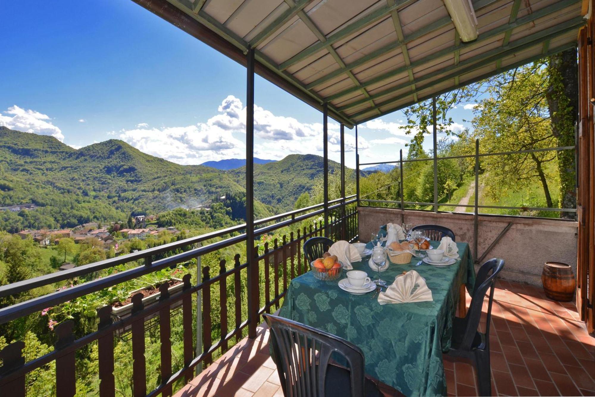 Villa Casa Busso Esino Lario Exterior foto