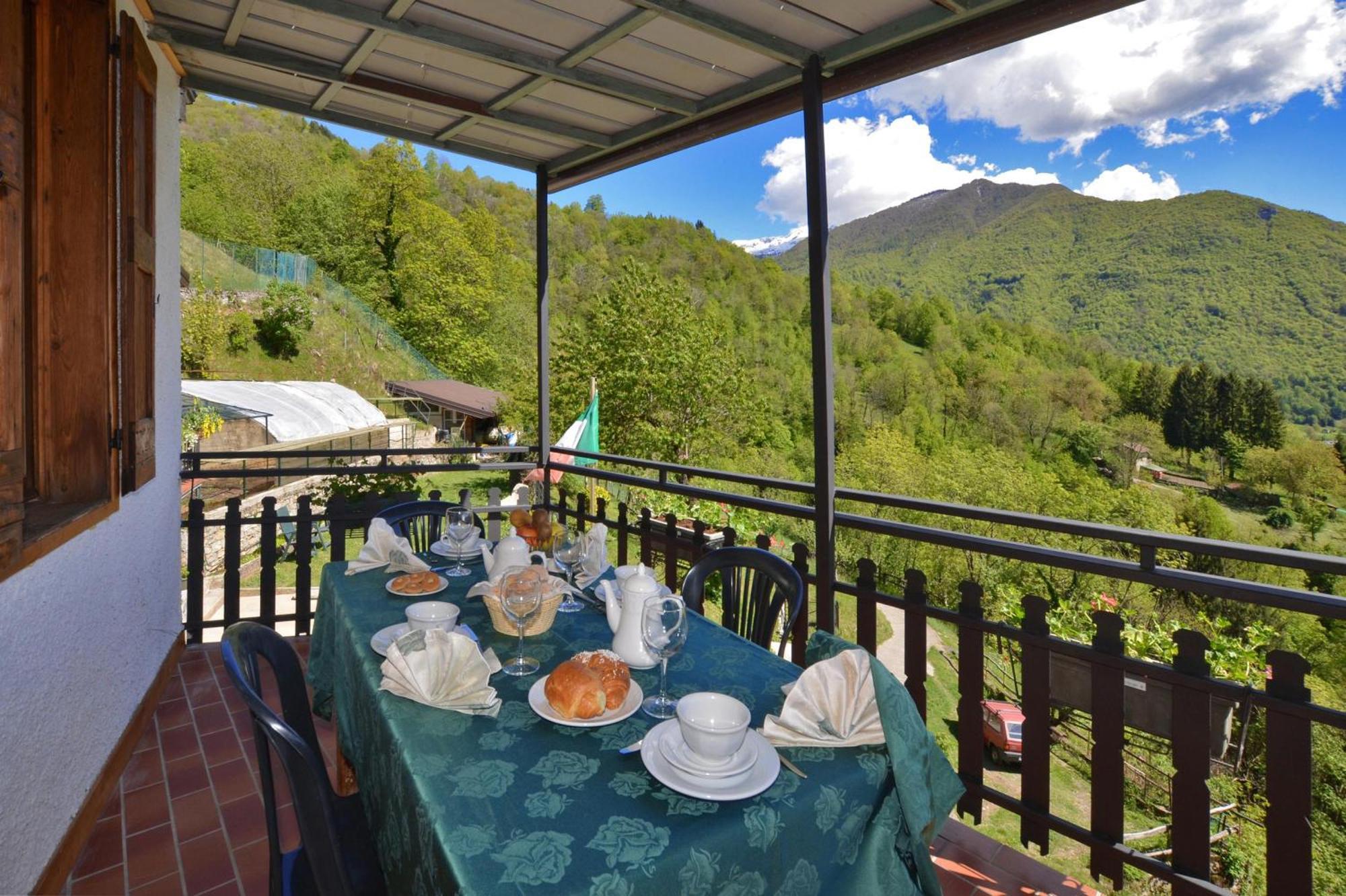 Villa Casa Busso Esino Lario Exterior foto